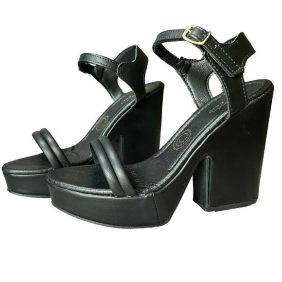 NWOT Top Moda Fashion Women's Ankle Strap Block Heel Sandal Shoe Size 6 - Picture 1 of 7